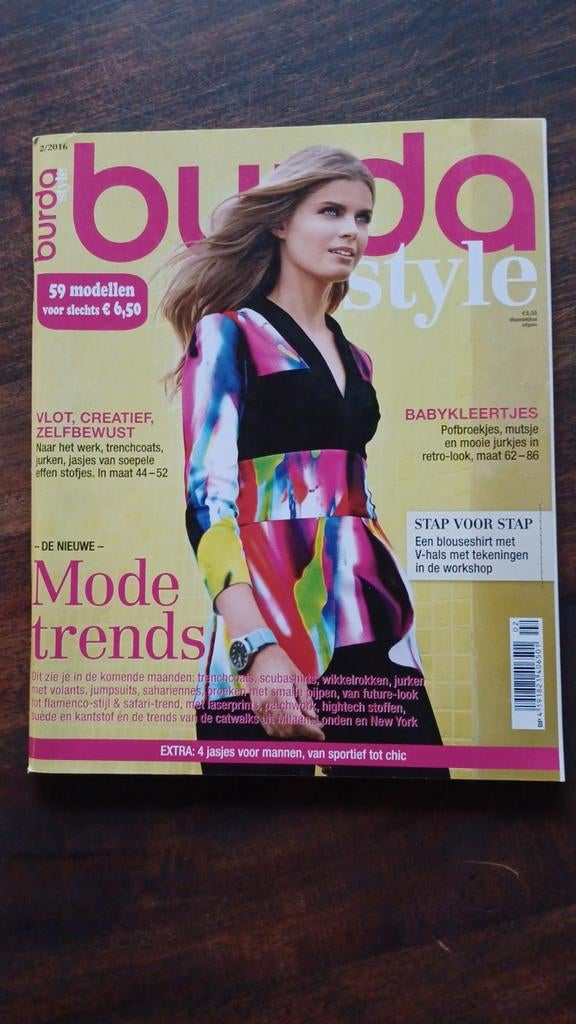 Burda, vlotte en vrouwelijke naaipatronen, Ophalen of Verzenden, Zo goed als nieuw, Vrouw, Burda