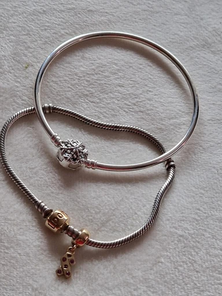 Pandora armband  met bedel pink ribbon, Ophalen, Zo goed als nieuw, Roze, Zilver