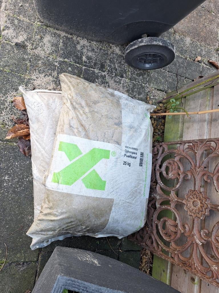 2 zakken zand - 2x 25kg, Tuin en Terras, Zand, Ophalen of Verzenden, Nieuw, Ophoogzand