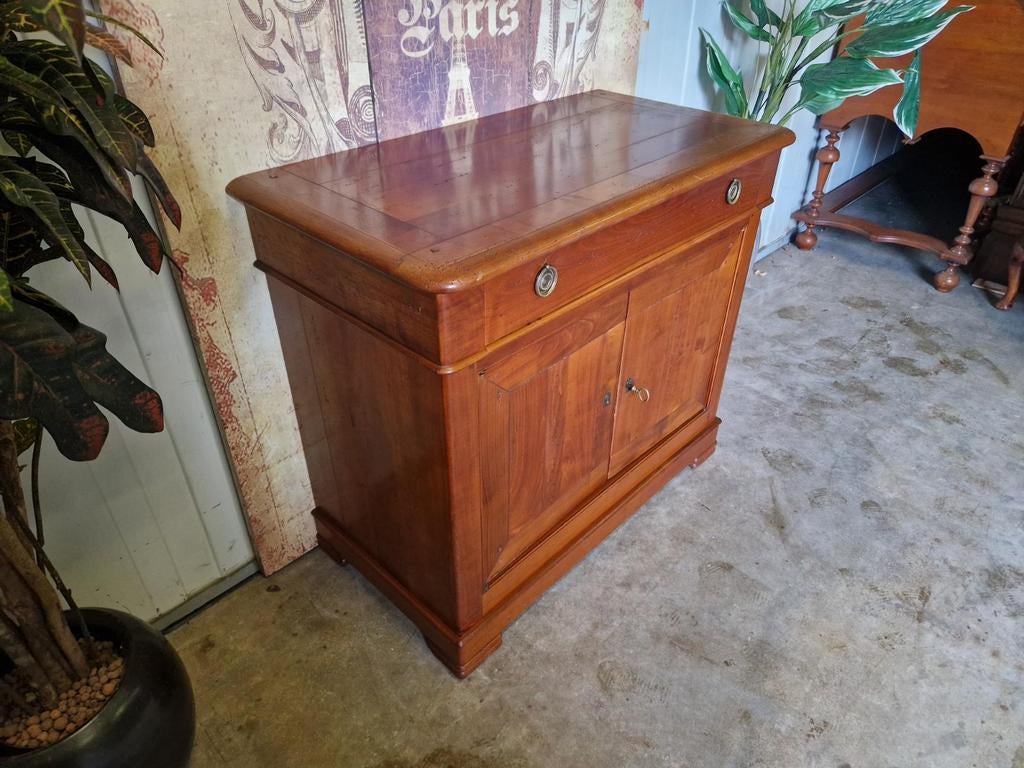 Klassieke franse buffetkast, commode, ladekast, wandmeubel, Ophalen of Verzenden, Zo goed als nieuw, Minder dan 100 cm, Kersenhout