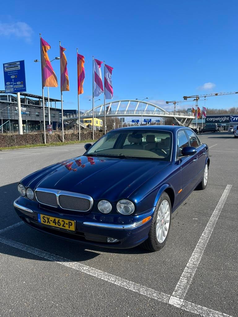 Jaguar XJ 3.5 V8, Auto's, Jaguar, Particulier, XJ, ABS, Adaptieve lichten, Airbags, Airconditioning, Alarm, Bluetooth, Boordcomputer