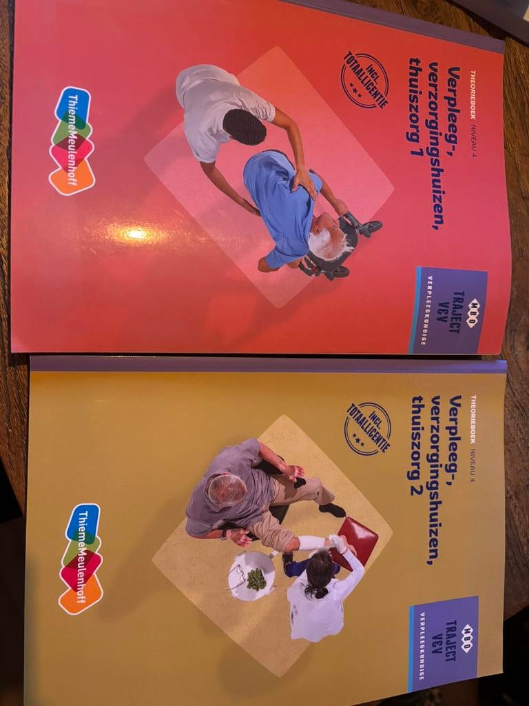 Boeken MBO verpleegkundige niveau 4, Ophalen, Zo goed als nieuw, Overige niveaus