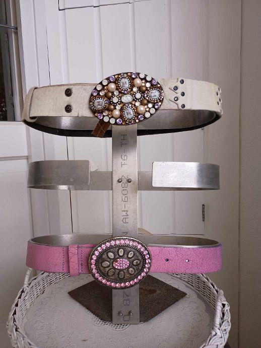 Handgemaakte houder of display voor riemen winkel of prive, Sieraden, Tassen en Uiterlijk, Overige Accessoires, Gebruikt, Ophalen