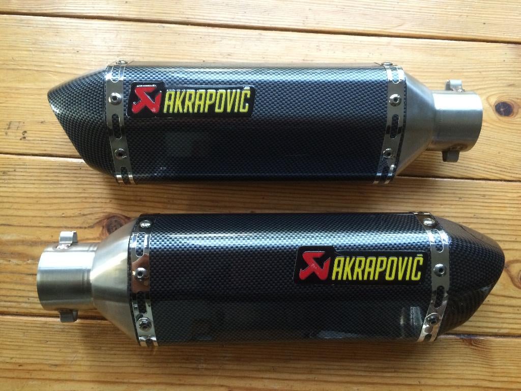 NIEUWE universele AKRAPOVIC uitlaat incl dbkiller CARBON, Ophalen of Verzenden