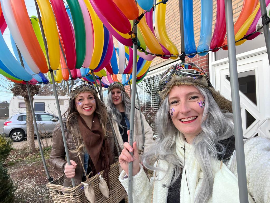 Carnaval zelfgemaakt luchtballon 2x, Kleding | Dames, Carnavalskleding en Feestkleding, Ophalen, Zo goed als nieuw, Carnaval