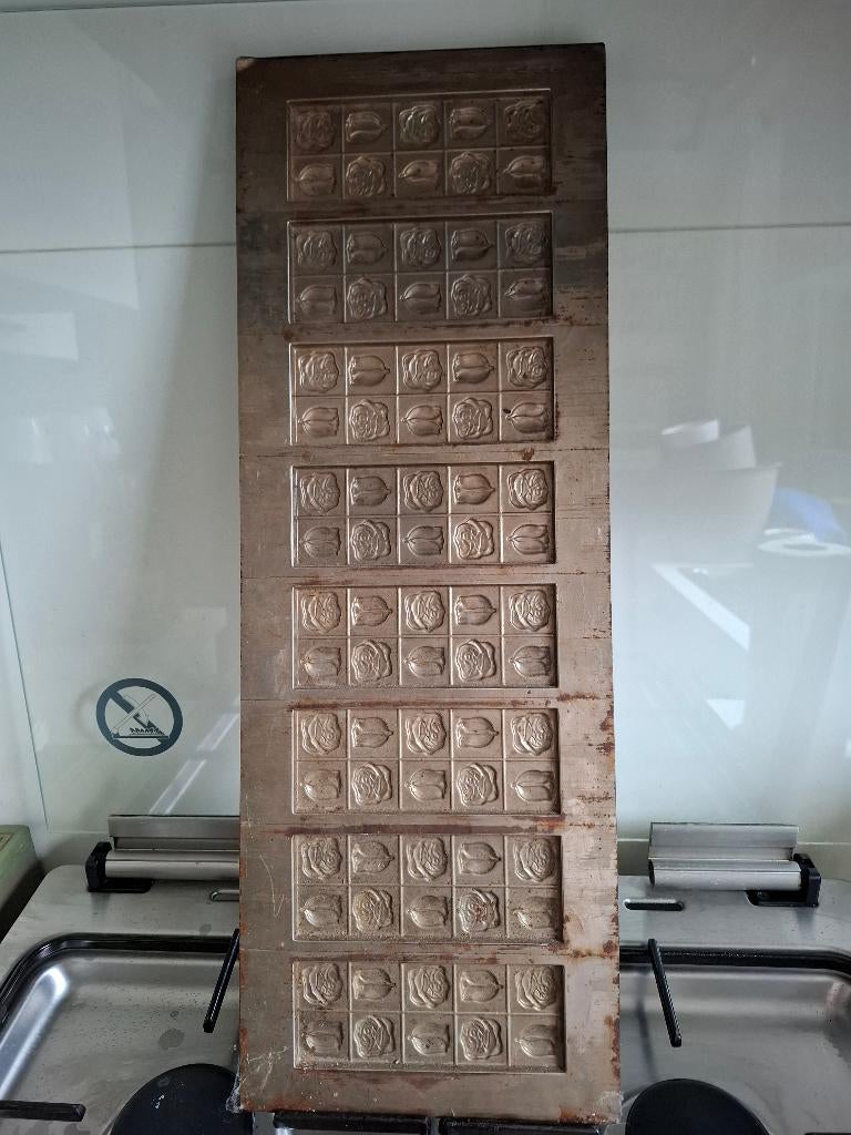 Oude ijzeren chocolade mal, Ophalen of Verzenden