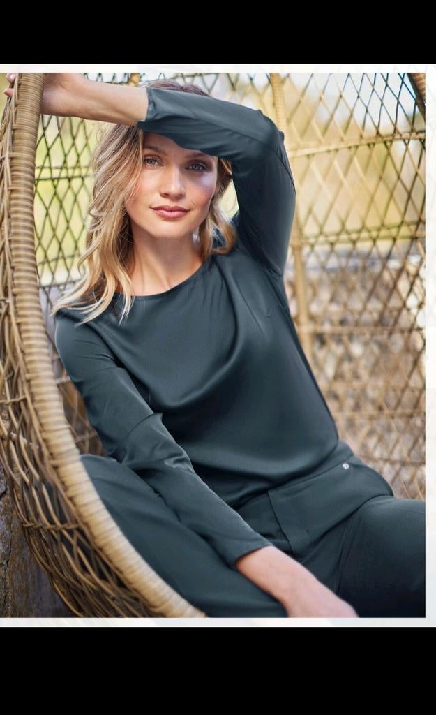 Nieuw! Blouse ladress Dorian groen mt l xl dark sage, Maat 46/48 (XL) of groter, Nieuw, Ophalen of Verzenden, LaDress