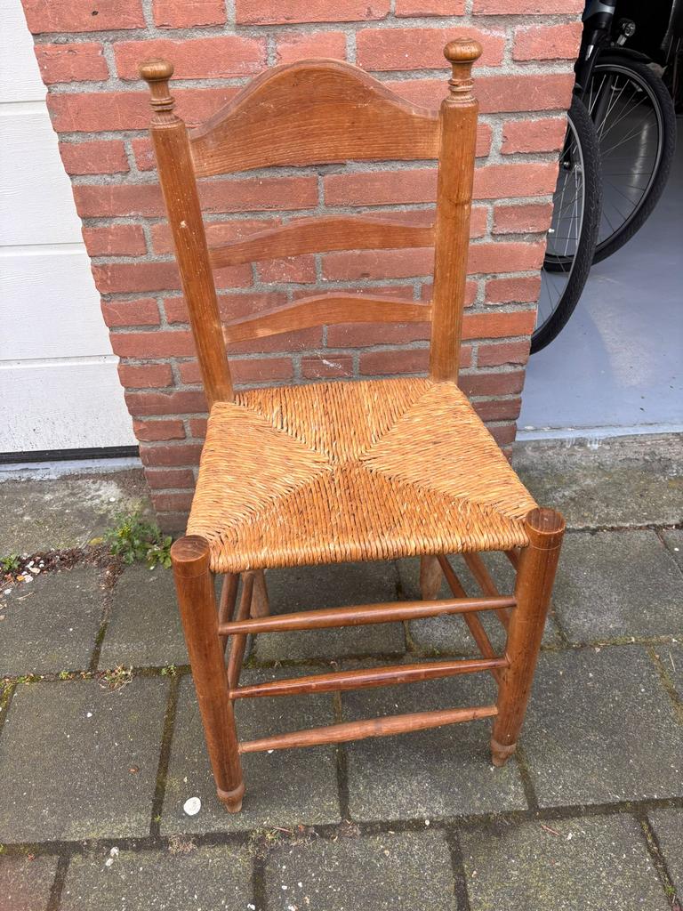 Houten kerkstoel, Ophalen