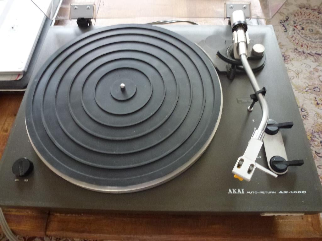 AKAI AP-100C PLATENSPELER., Audio, Tv en Foto, Platenspelers, Ophalen of Verzenden, Zo goed als nieuw, Platenspeler, Akai
