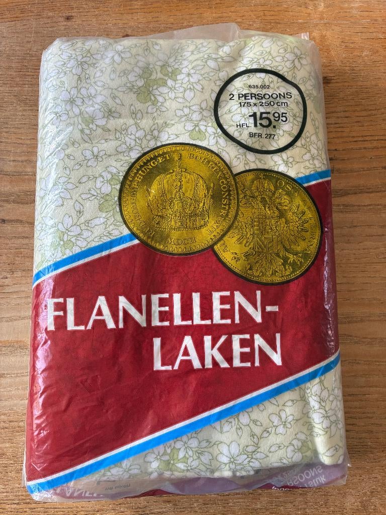 Vintage tweepersoons flanellaken 175x250cm nieuw, Wit, Overige typen, Ophalen of Verzenden, Nieuw