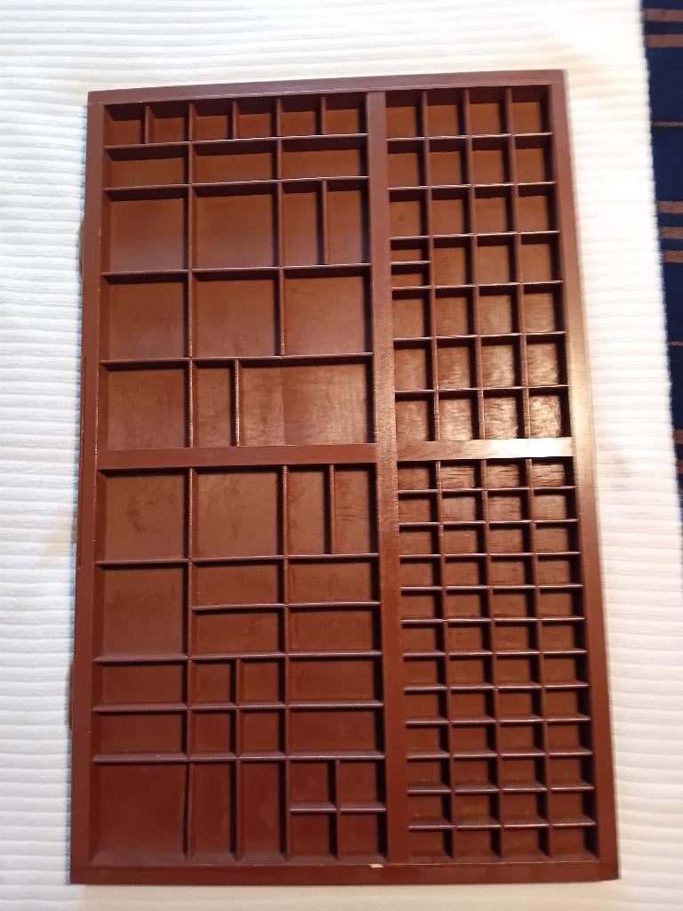 Letterbak voor loden letters voor zetten van drukwerk, Ophalen of Verzenden