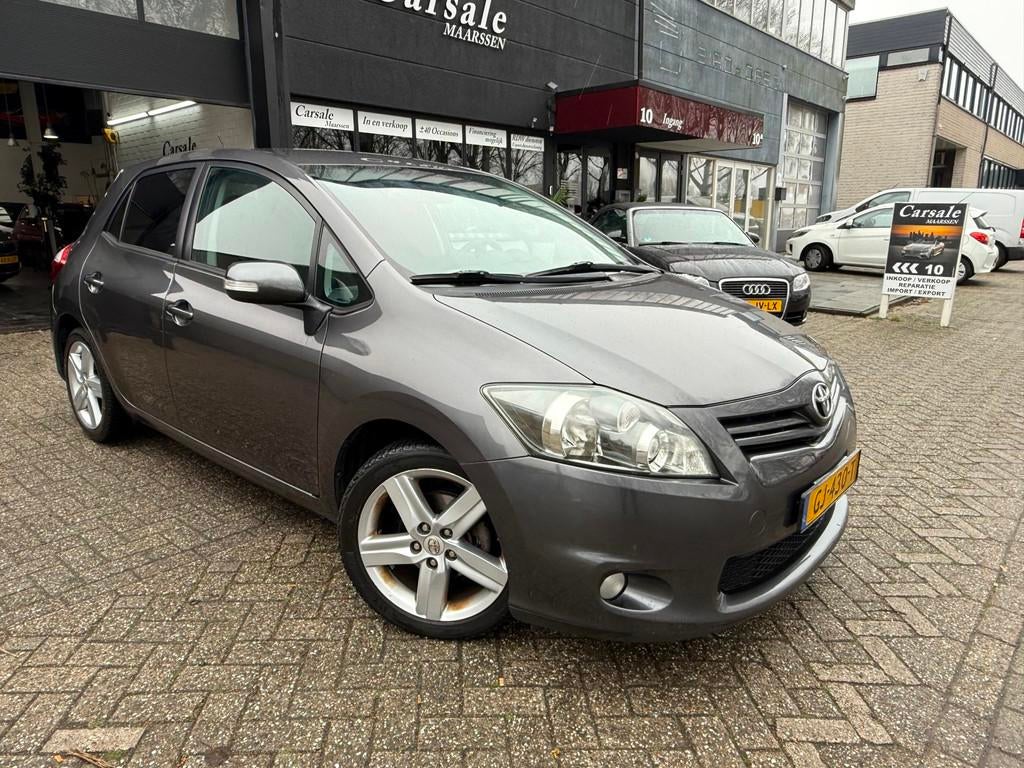 Toyota Auris 1.6 Dynamic, Euro 5, Gebruikt, 4 cilinders, 132 pk