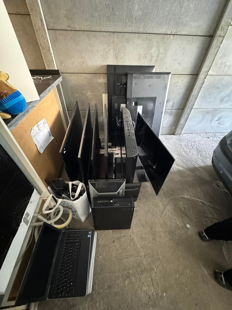 Mix partij * TV * Laptops * monitor * pc * pc onderdelen *, Computers en Software, Ophalen of Verzenden, Onbekend