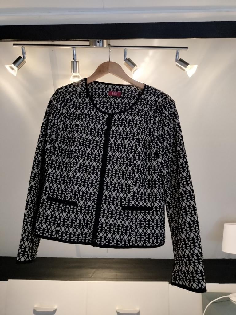 Zwart-wit jasje met patroon (ophalen), Kleding | Dames, Jasjes, Kostuums en Pakken, LIV, Ophalen of Verzenden, Zo goed als nieuw