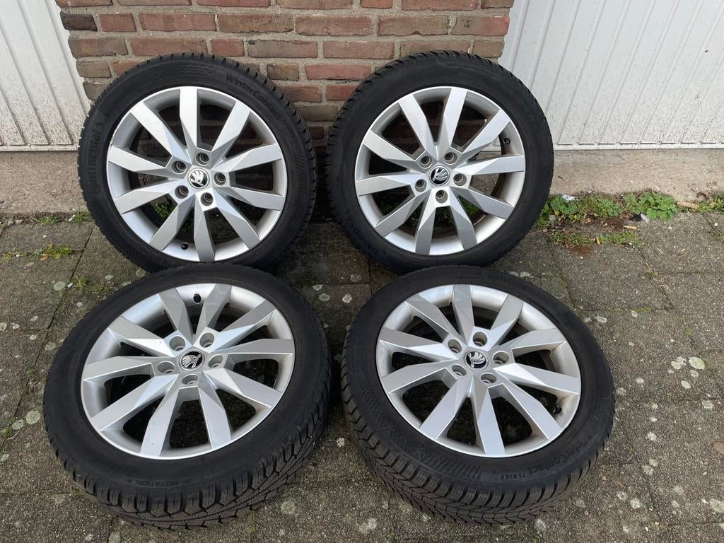 Originele Skoda Octavia winterbanden met lichtmetalen velgen, Ophalen, Gebruikt, Banden en Velgen, 17 inch