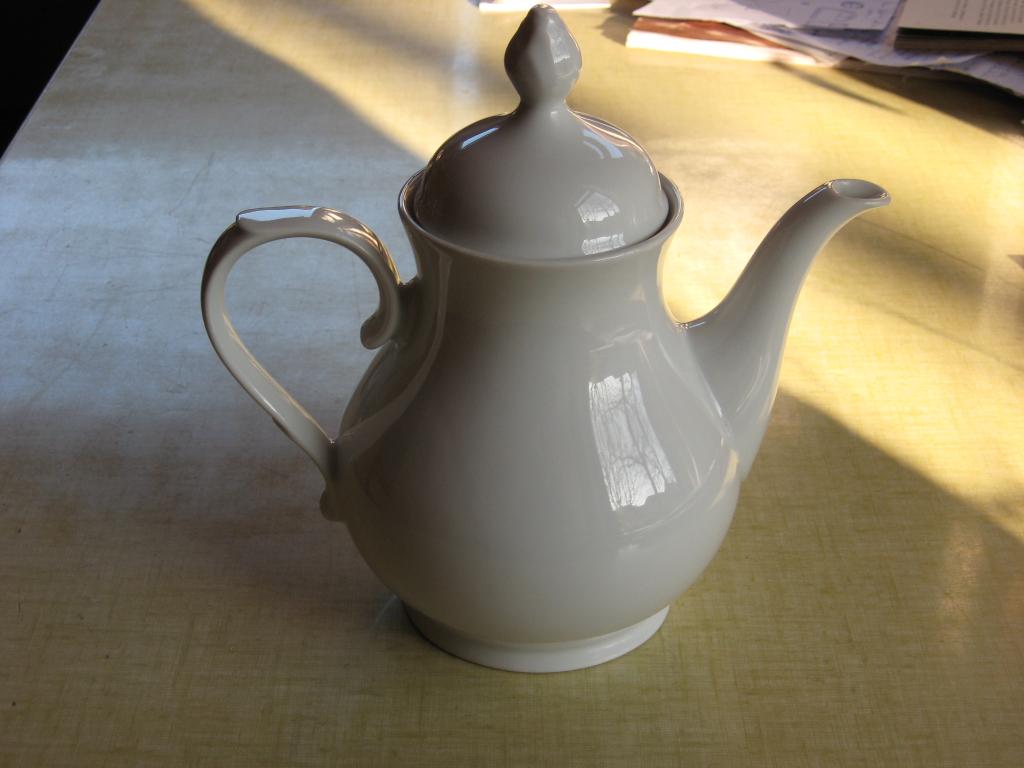 Winterling Kirchenlamitz, porseleinen theepot, Antiek en Kunst, Verzenden