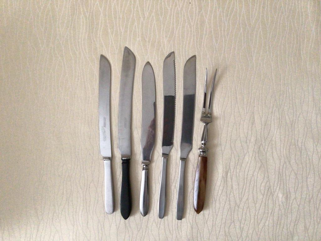 GERO ZILMETA diverse broodmessen en vleesvork, Antiek en Kunst, Antiek | Bestek, Ophalen of Verzenden