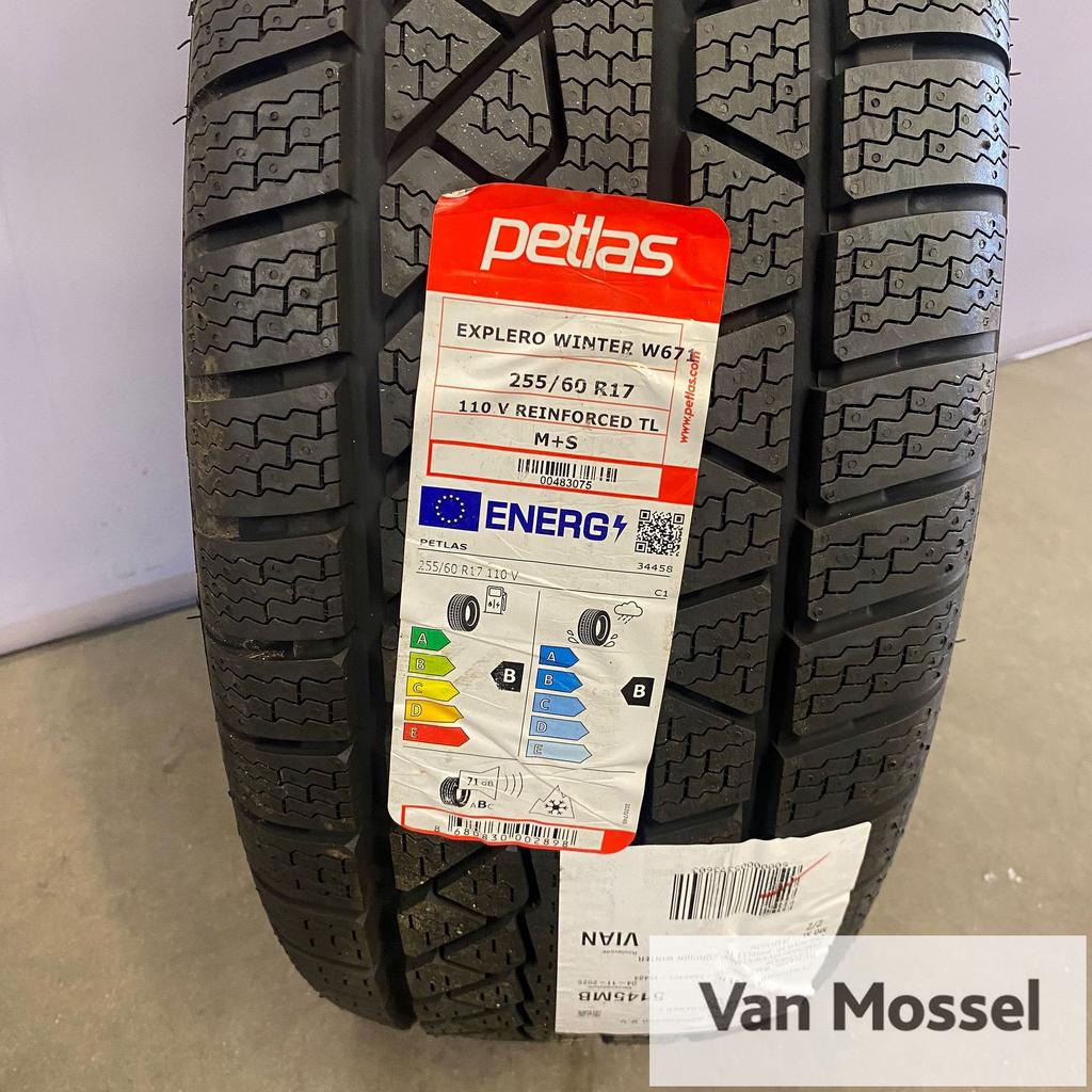 Petlas Explera Winter W671 255/60/R17 110V, Gebruikt, 255 mm, -, -
