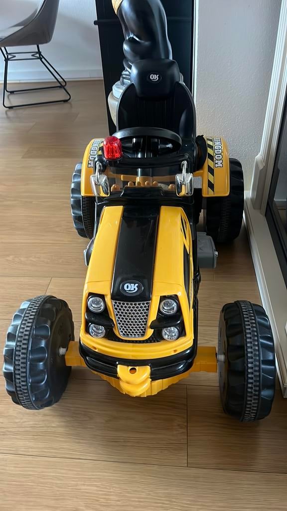 Elektrische kindertractor, Ophalen of Verzenden, Zo goed als nieuw