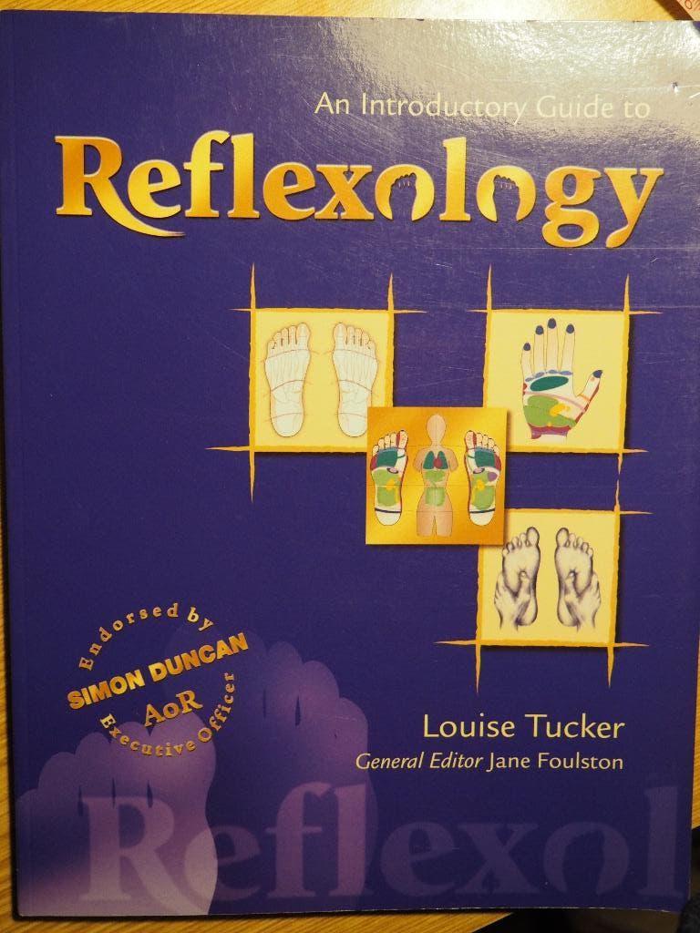 Louise Tucker An introductory guide to Reflexology 2001, Ophalen of Verzenden, Zo goed als nieuw, Louise Tucker