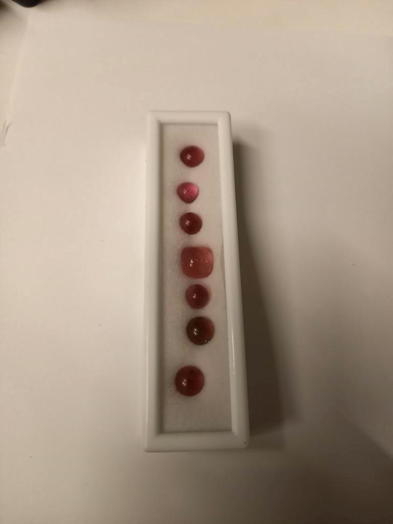 Cabochon geslepen toermalijn  groot, Ophalen of Verzenden, Zo goed als nieuw