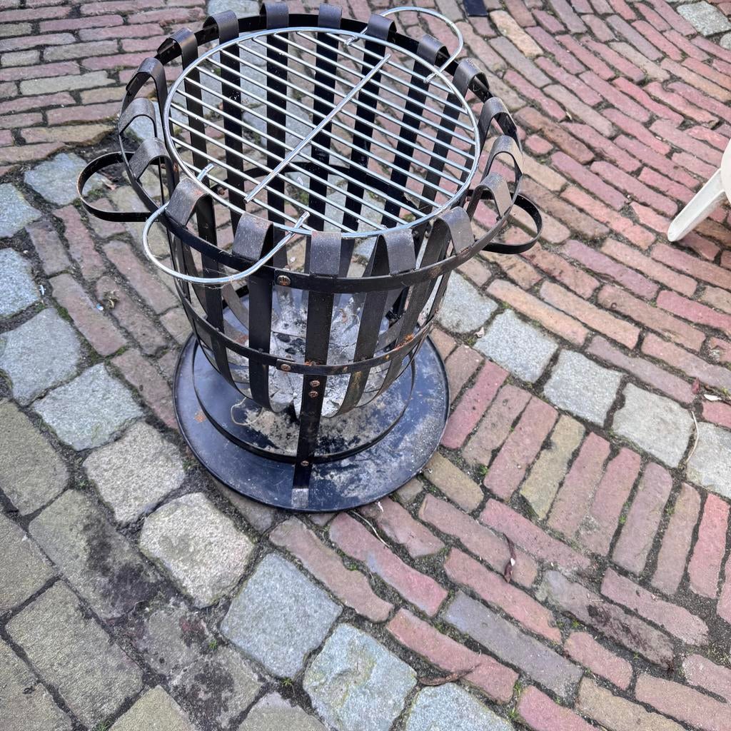Vuurkorf met grillrooster, Ophalen, Gebruikt, Vuurkorf