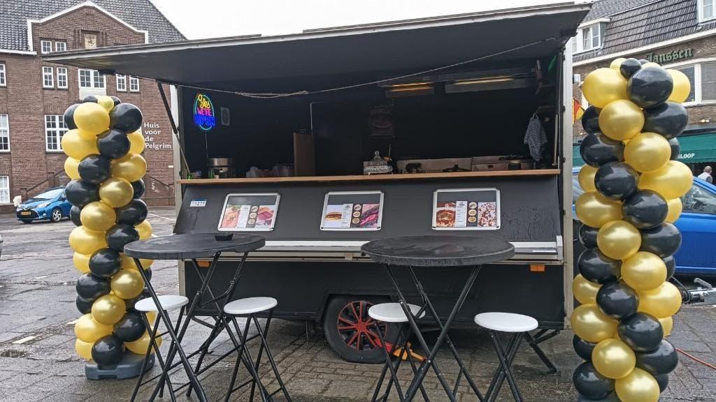Complete foodtruck met koelkast, oven, grill en tantuni pan, Ophalen, Gebruikt, Fornuis, Frituur en Grillen