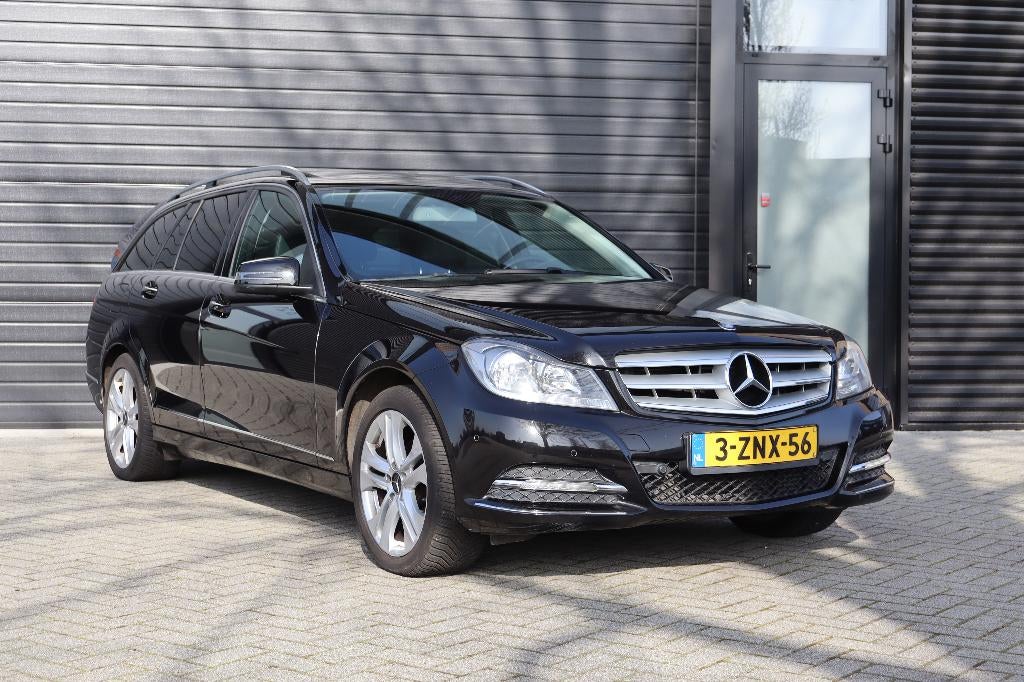 Mercedes-Benz C-Klasse C180 Estate, Auto's, Mercedes-Benz, Automaat, Achterwielaandrijving, 1800 kg, Zwart
