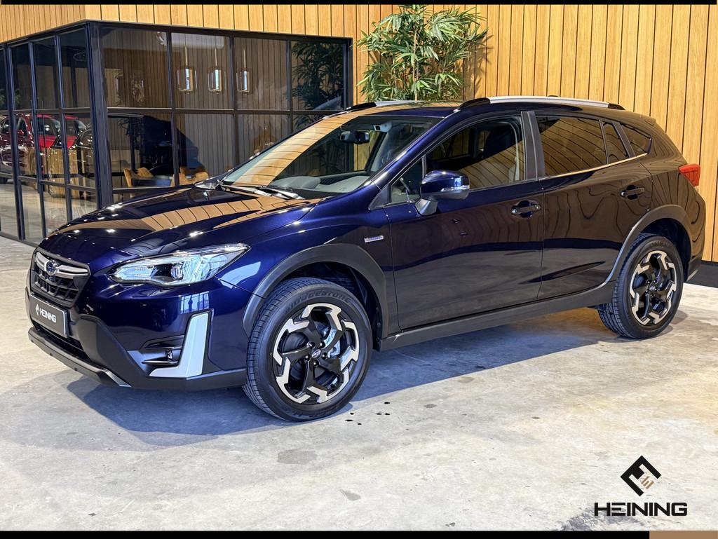 Subaru XV 2.0i e-BOXER Luxury Automaat 4X4. Adaptive-cruise., Euro 6, 4 cilinders, Blauw, Leder en Stof