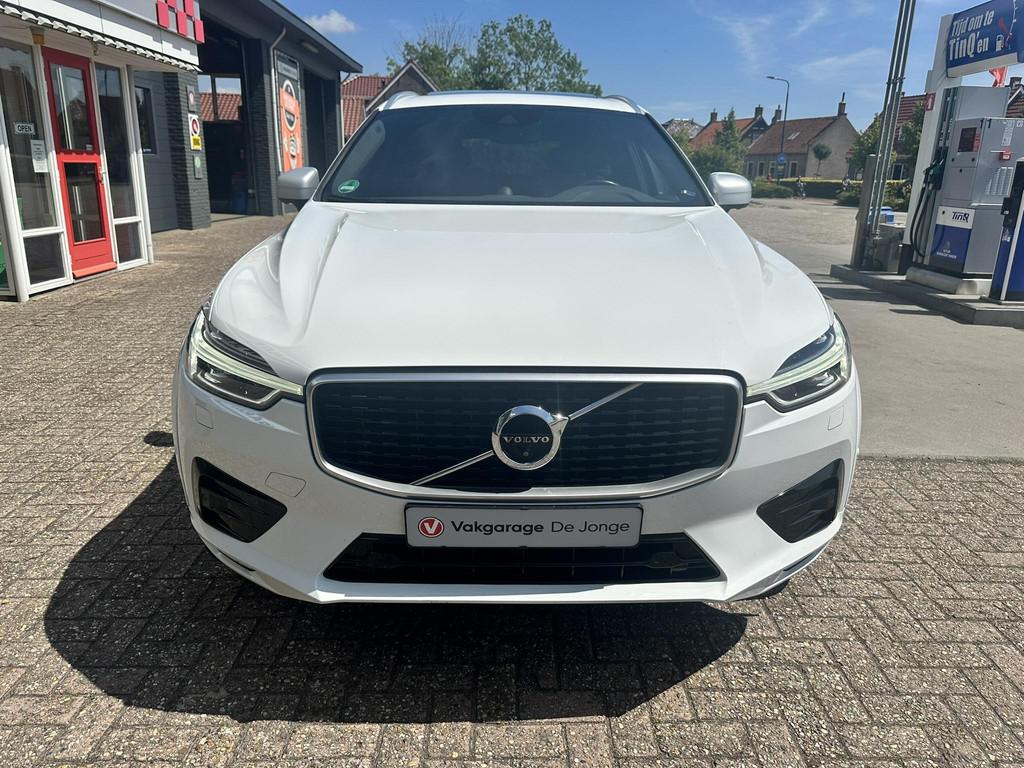 Volvo XC60 2.0 D5 AWD R-Design Luchtvering | Standkachel | P, Automaat, Gebruikt, 4 cilinders, Wit