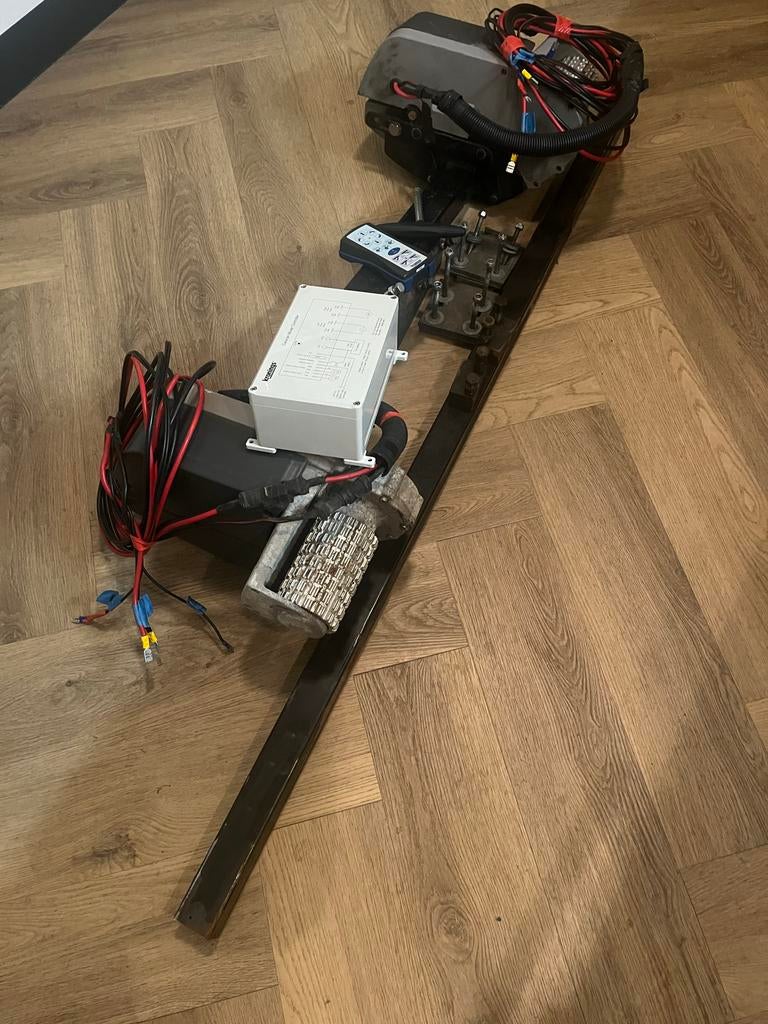 Kronings Mover voor Caravan/Aanhanger met Afstandsbediening, Ophalen, Gebruikt