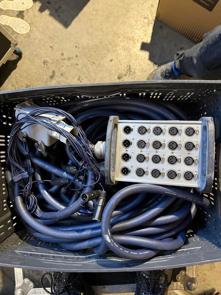 Multikabel met Stagebox - 16 XLR ingangen, Ophalen, Gebruikt, Apparatuur