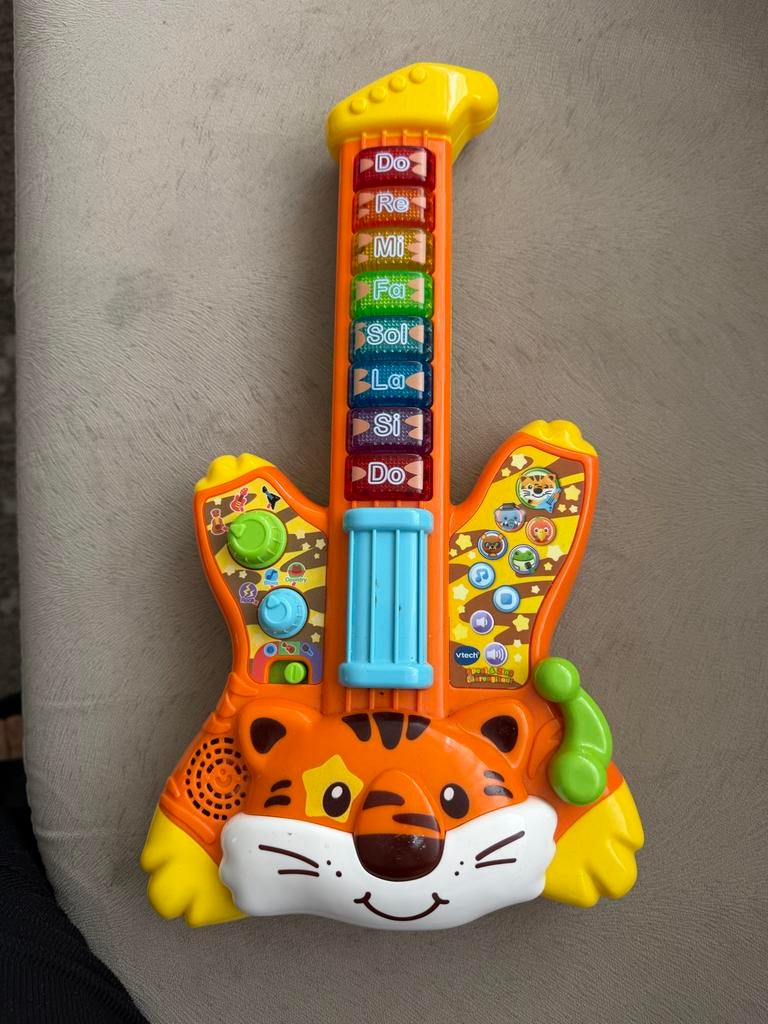 Vtech gitaar met geluid en lichtjes - Zo goed als nieuw, Ophalen, Zo goed als nieuw, Overige typen, Met licht