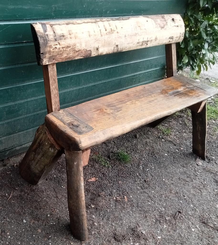 IGS DEGELIJKE TUINBANK VAN BOOMSTAMMEN EN HARDHOUT, Ophalen, Gebruikt, Hout