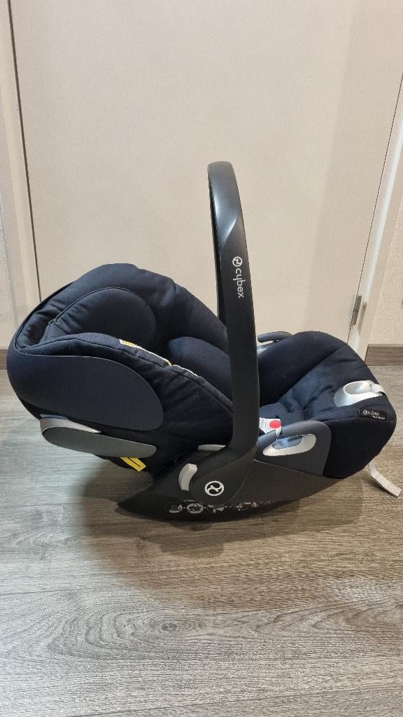 Cybex Cloud Z i-size + Base Z (isofix), Kinderen en Baby's, Autostoeltjes, Verstelbare rugleuning, Gebruikt, Isofix, 0 t/m 13 kg