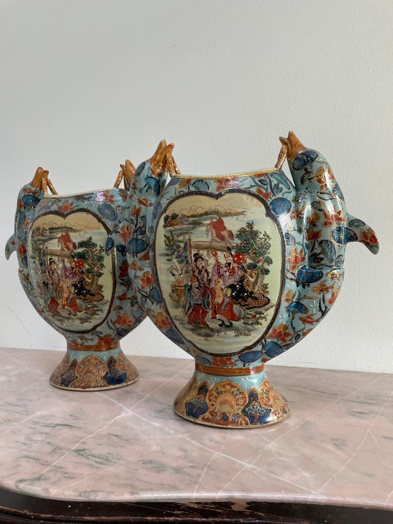 Prachtig paar Japanse Satsuma vazen met craquelé en figuren, Antiek en Kunst, Antiek | Vazen, Ophalen of Verzenden