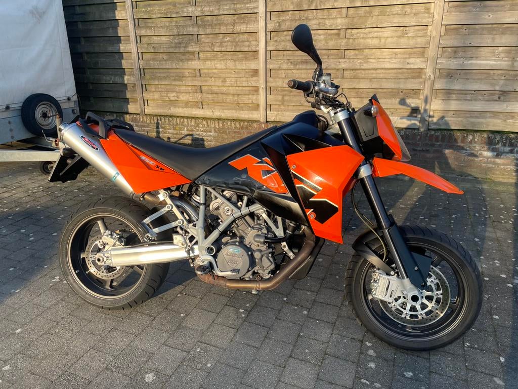KTM SM 950, Motoren, 2 cilinders, 950 cc, Particulier, Meer dan 35 kW