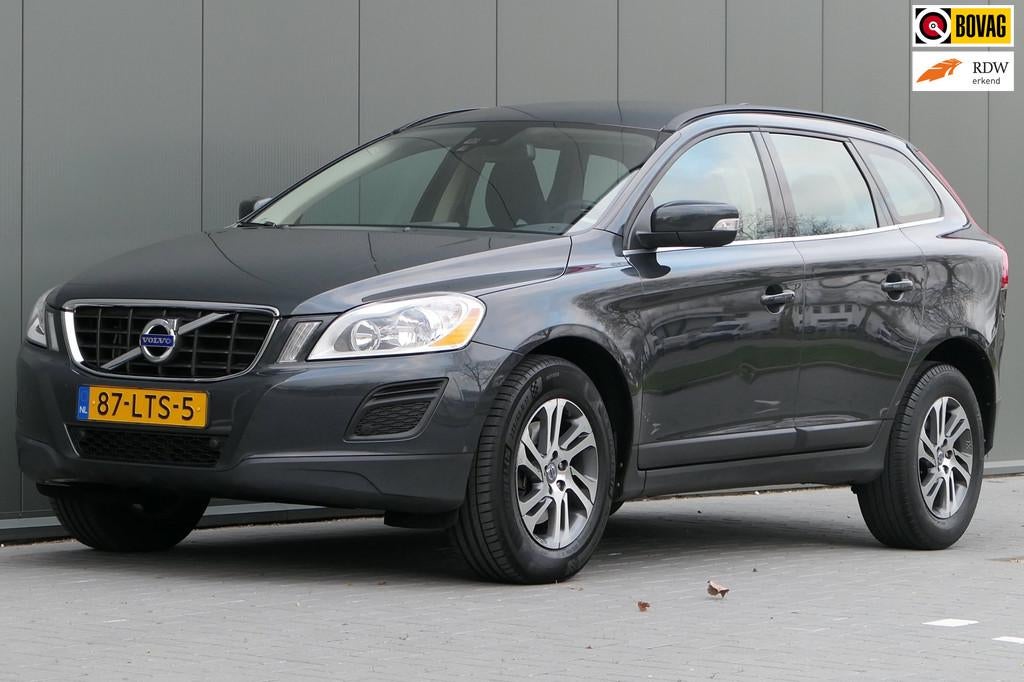Volvo XC60 2.0T Momentum NAP Youngtimer Dealer onderhouden, Euro 5, 4 cilinders, Leder en Stof, Origineel Nederlands