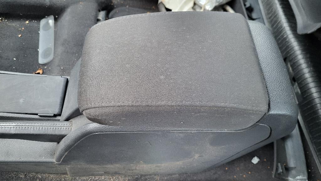 Middenarmsteun Golf 5 GTI, Auto-onderdelen, Interieur en Bekleding, Ophalen of Verzenden, Gebruikt, Volkswagen