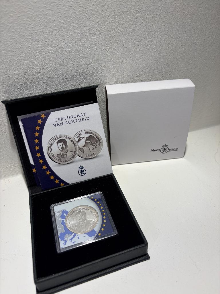 NOS Jeugdjournaal zilveren vijfje, Verzenden, Koningin Beatrix, Zilver, Euro's