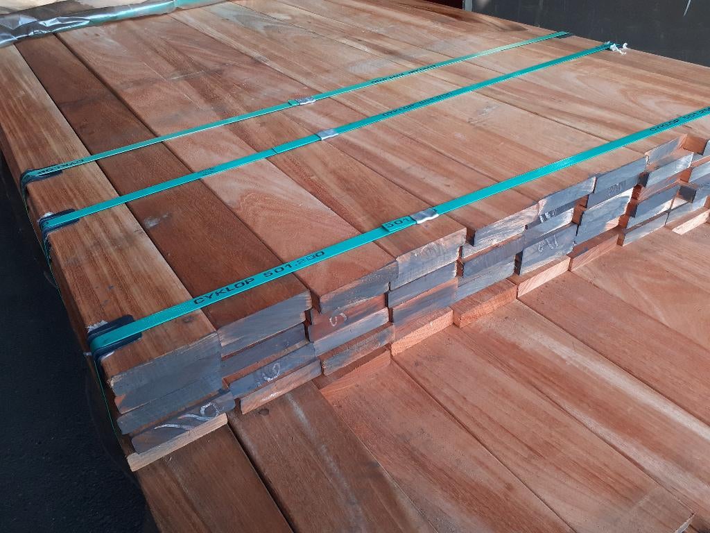 Partij 247 stuks hardhout vlonderplanken lengte 215 cm, Planken, Nieuw, Ophalen of Verzenden, Hardhout