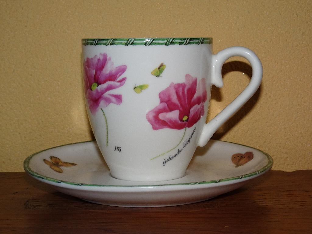 Janneke Brinkman juni 2010 kop en schotel, Huis en Inrichting, Keuken | Servies, Ophalen of Verzenden, Zo goed als nieuw, Overige stijlen