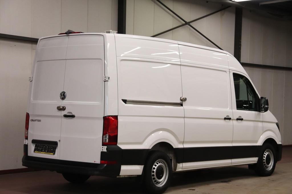 Volkswagen Crafter 35 2.0 TDI 140PK L3H3 (oude L2H2) EURO 6, Voorwielaandrijving, Stof, Gebruikt, 4 cilinders