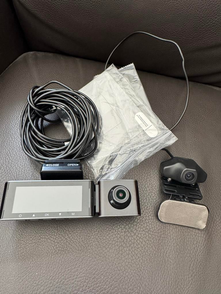 AZDOME M550 Pro 3-Kanaals Dashcam - 4K UHD, GPS, WiFi, Auto diversen, Dashcams, Ophalen of Verzenden, Nieuw