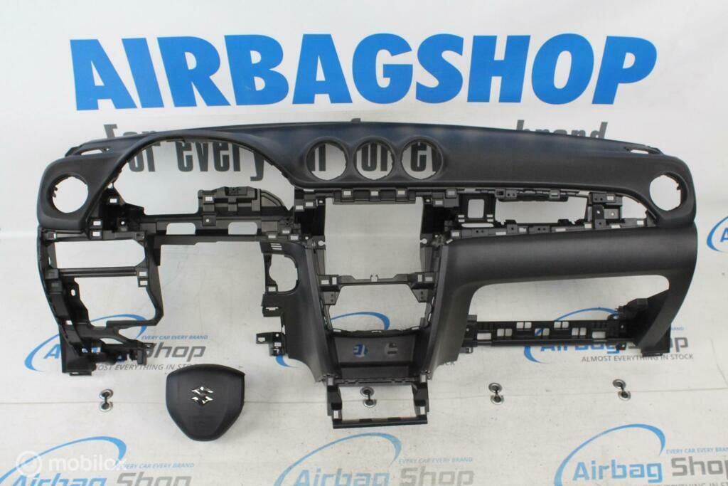 Airbag set - Dashboard zwart Suzuki Vitara (2015-heden), Gebruikt, Ophalen of Verzenden