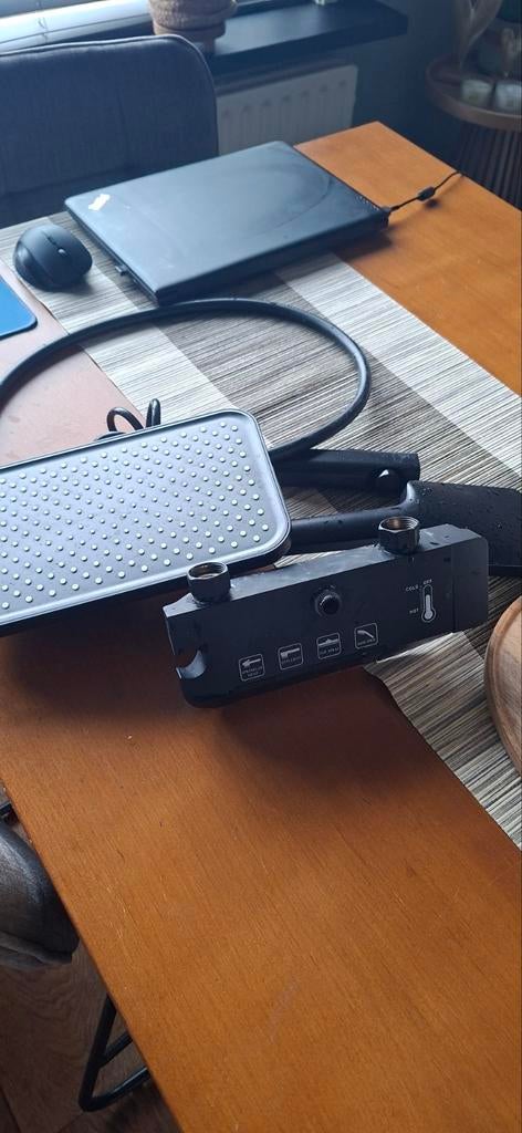 Douchset inc kraan, Audio, Tv en Foto, Schotelantennes, Ophalen, Zo goed als nieuw, Overige merken