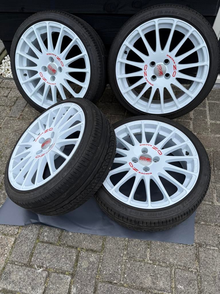 17 inch OZ velgen., Auto-onderdelen, Banden en Velgen, Velg(en), 17 inch, Zomerbanden, 205 mm