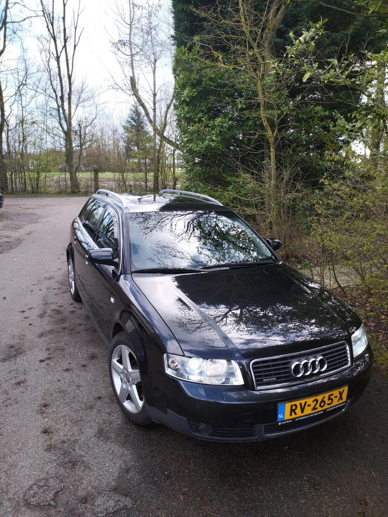 Audi A4 Avant B6 3.0 V6 Quattro
Duitse business uitvoering., Automaat, 1800 kg, A4, Zwart