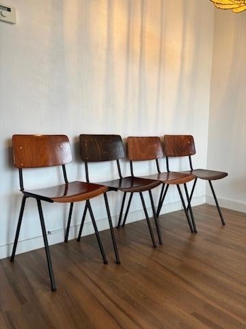 Marko stoelen (vintage schoolstoeltjes), Huis en Inrichting, Gebruikt, Bruin, Vintage schoolstoel, Ophalen of Verzenden