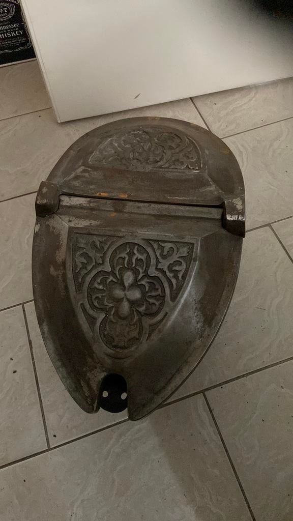 Gietijzeren antiek oude open haard keltisch iers doofpot, Verzamelen, Ophalen, Zo goed als nieuw